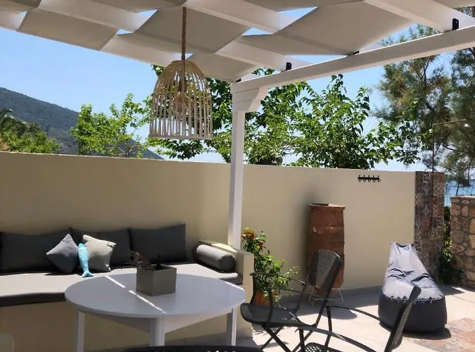 度假居 Akrogiali House